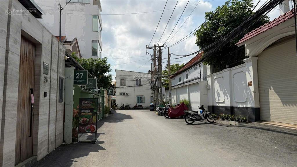 Bán nhà mt 27 đường số 59, thảo điền, 20x22, 405m2, 2 lầu, 85 tỷ