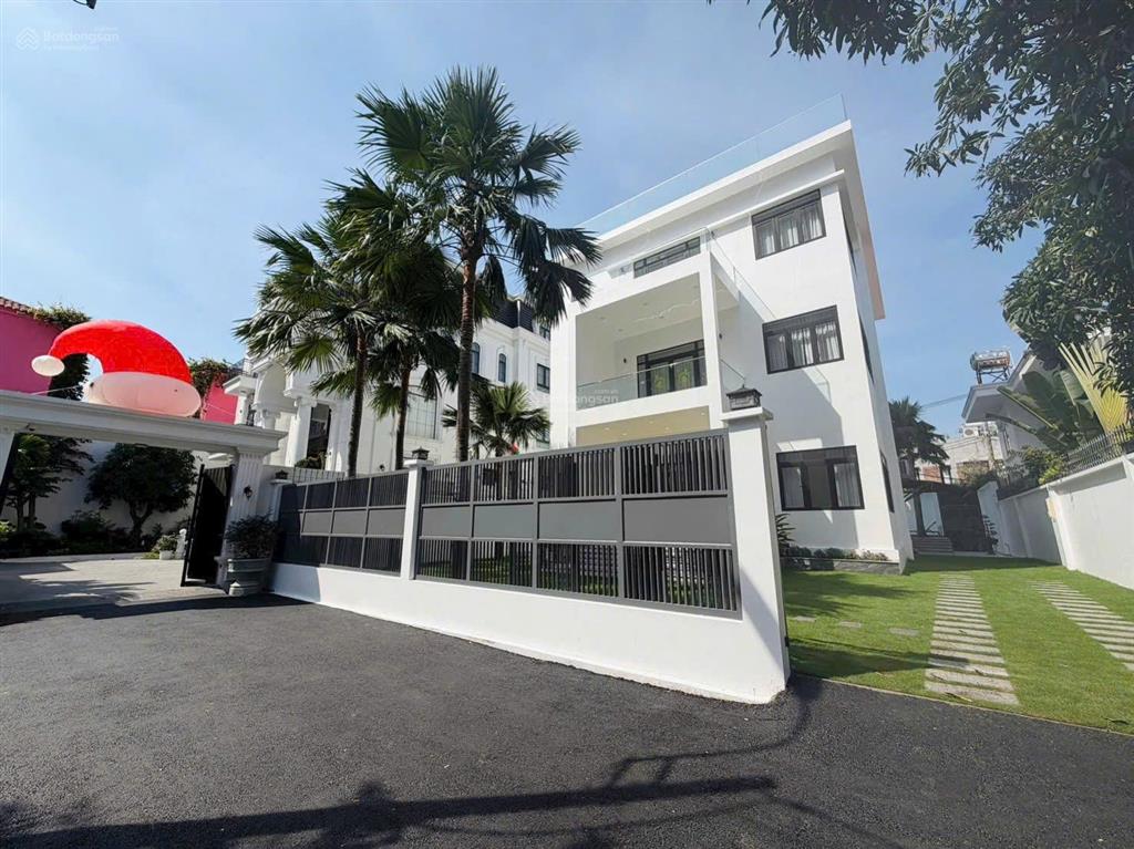 Bán villa phường thảo điền, quận 2, 16x43, 688m², 4 tầng, 130 tỷ