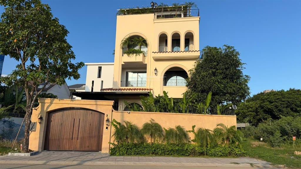 Bán villa mt 21 đường số 103, p thạnh mỹ lợi, 13x27, 326m2, 1 hầm, 4 tầng, 105 tỷ