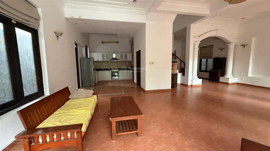 Cho thuê nhà nguyễn văn hưởng, 12x25, 300m2, 2 lầu, 5pn, có hồ bơi, 105 triệu