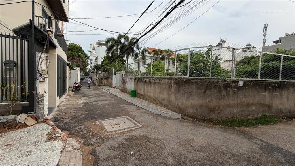 Bán đất 2mt trần văn sắc, 20x25, 519m2, gần xuân thuỷ và quốc hương, 72 tỷ
