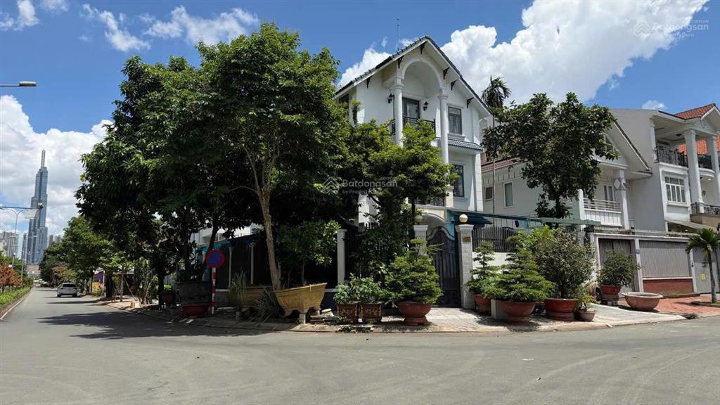 Bán nhà 2mt thái thuận, 12x20, 227m2, 1 hầm, 3 tầng, 4pn, 85 tỷ