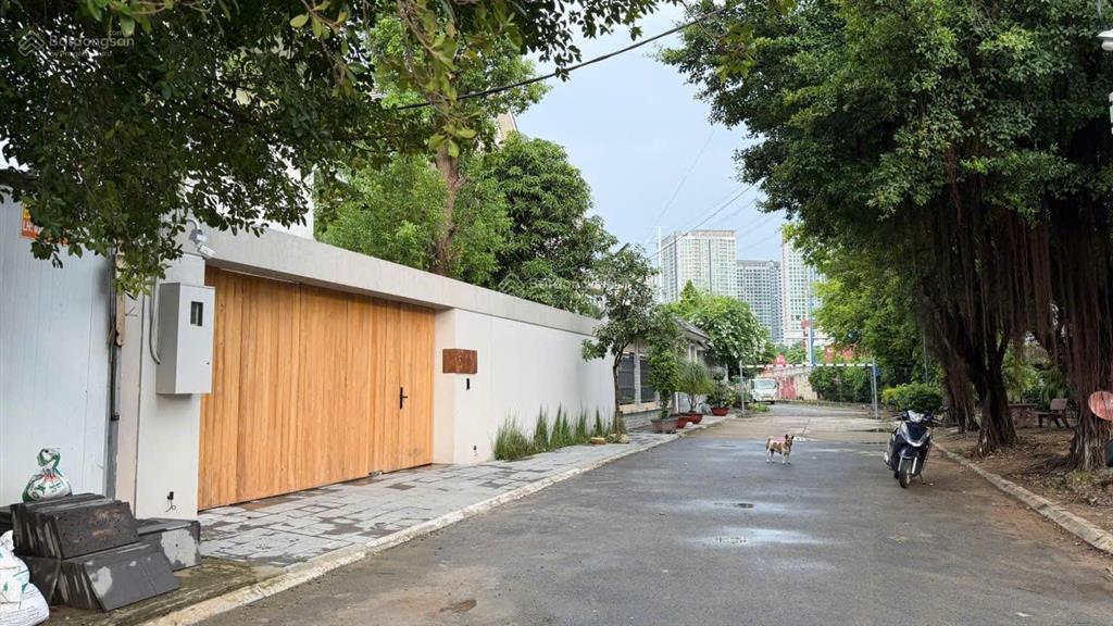 Bán villa đường lê hữu kiều, 16.5x24.5, 404m2, 3 tầng, 95 tỷ