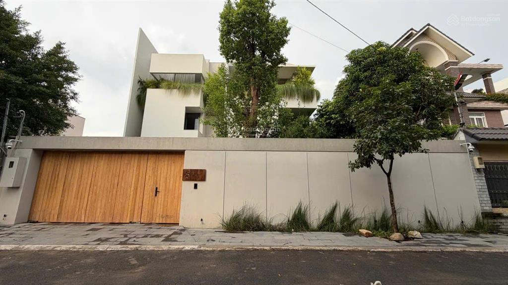 Bán villa đường lê hữu kiều, 16.5x24.5, 404m2, 3 tầng, 95 tỷ