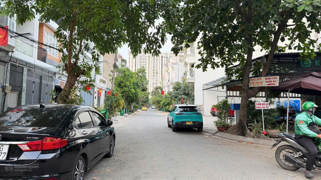Bán đất đường trần lựu, gần chợ đo đạc, 13.5x16.5, 224m2, 37 tỷ