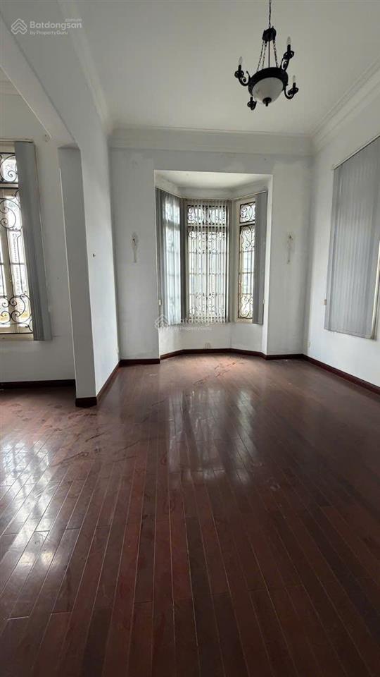 Cho thuê nhà mt 56 ngô quang huy, 18x35, 650m2, 2 lầu, 4pn, 4wc, 210 triệu/tháng