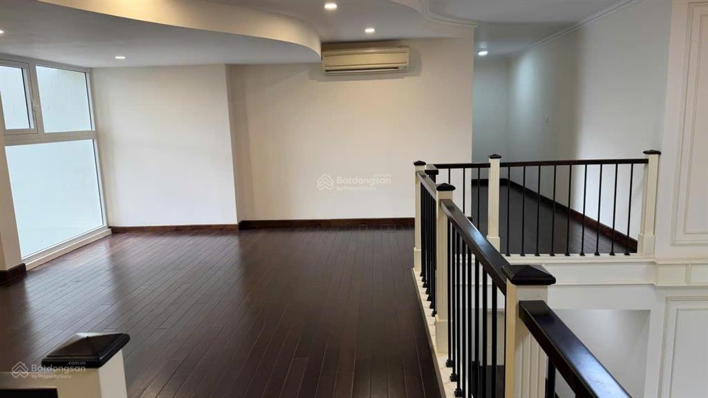 Bán căn hộ duplex vista verde, 350m2, 6pn, 6wc, 1 trệt, 1 lầu, 23.8 tỷ