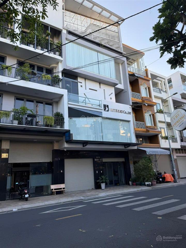 Bán nhà mt nguyễn hậu, 8x16, 128m2, 3 lầu, 28 tỷ