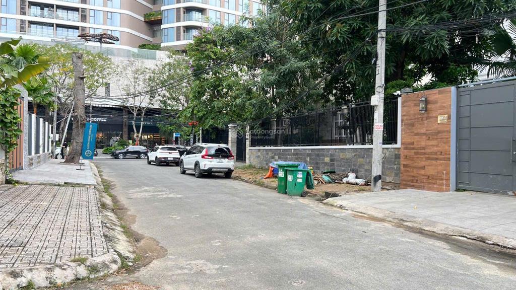 Bán villa 189c1/1 nguyễn văn hưởng, 20x38, 749m2, 2 lầu, cách sông 100m, 240 tỷ