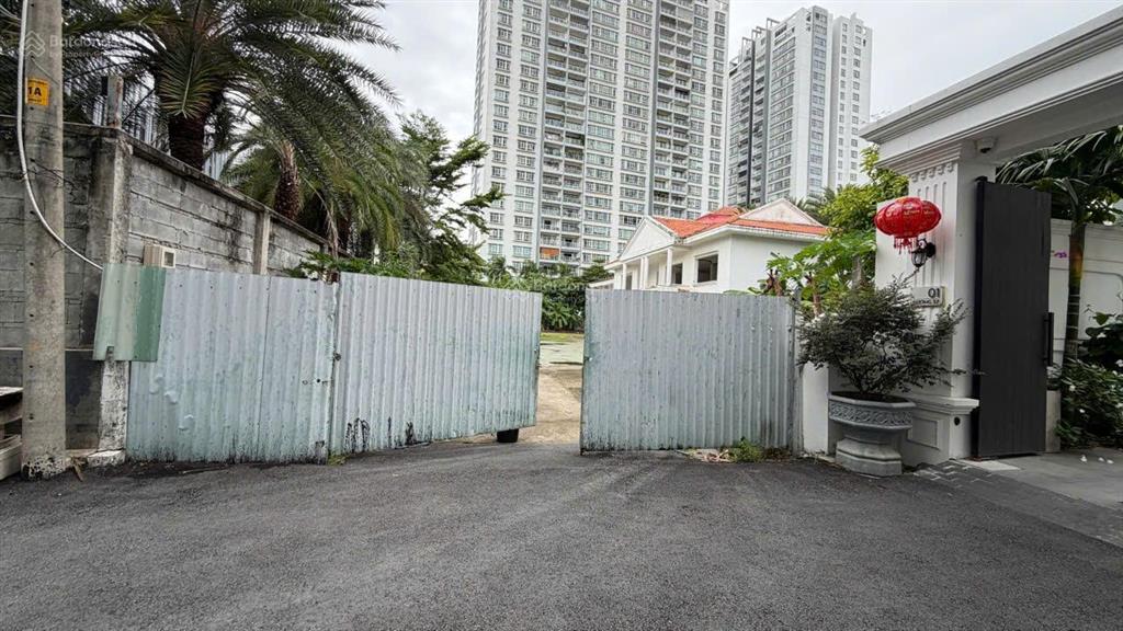 Bán đất mt số 2 đường 57, 27x67, 1760m2 có 1240m2 thổ cư, 235 tỷ