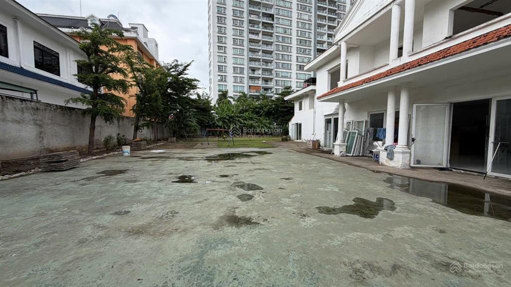 Bán đất mt số 2 đường 57, 27x67, 1760m2 có 1240m2 thổ cư, 235 tỷ
