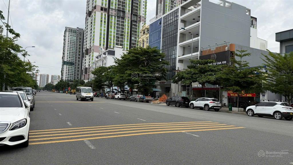 Bán nhà mt 199 trương văn bang, 8x20, 160m2, 3 tầng, 105 tỷ