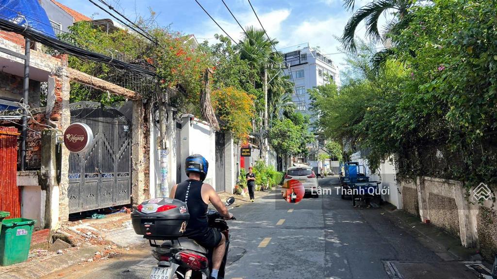 Bán nhà mt đường số 47 quốc hương, 10x27, nở hậu 12m 300m2, 3 tầng, 80 tỷ