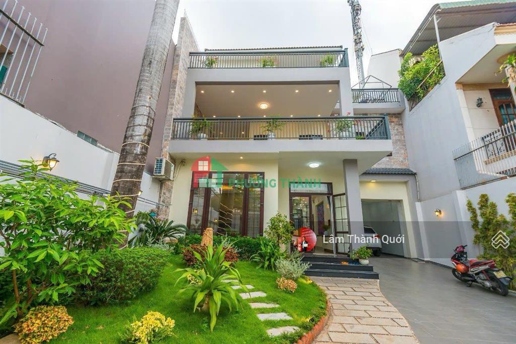 Bán nhà mt đường số 47 quốc hương, 10x27, nở hậu 12m 300m2, 3 tầng, 80 tỷ