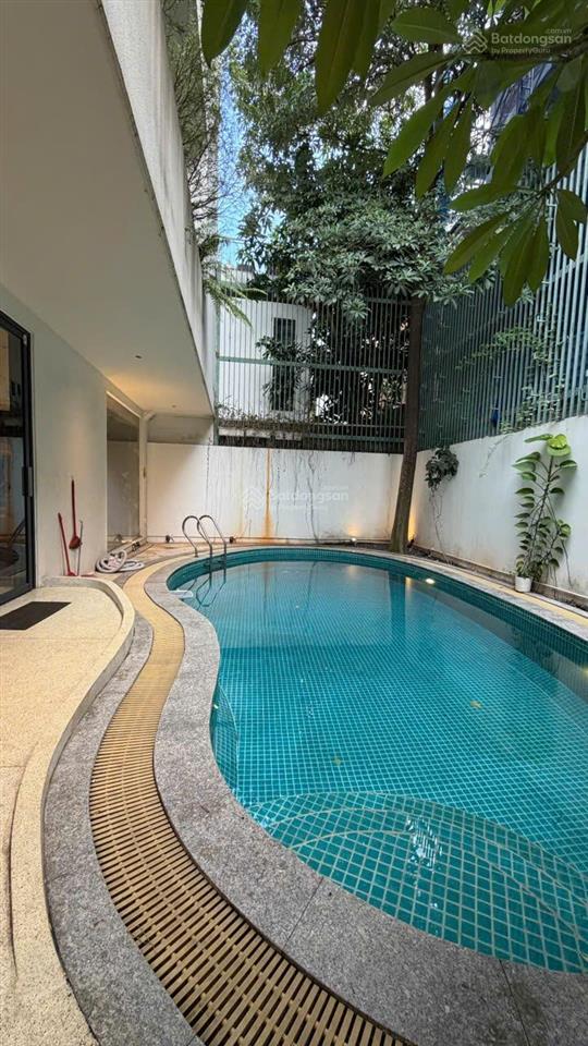 Cho thuê villa 215 nguyễn văn hưởng, 12x15, 2 lầu, st, 4pn, 5wc, nhà đẹp, 130 triệu/tháng