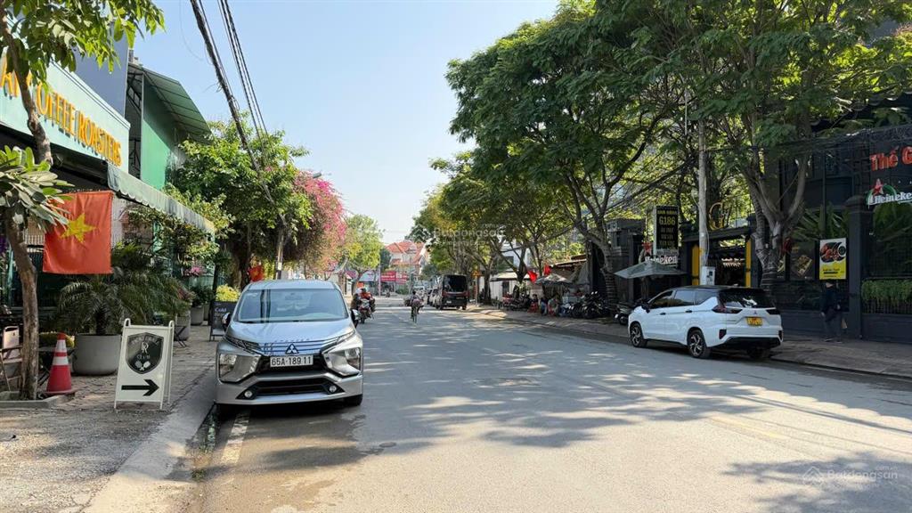 Bán nhà mt nguyễn văn hưởng, 43x51, 2043m2, hđt 900tr/t, 720 tỷ
