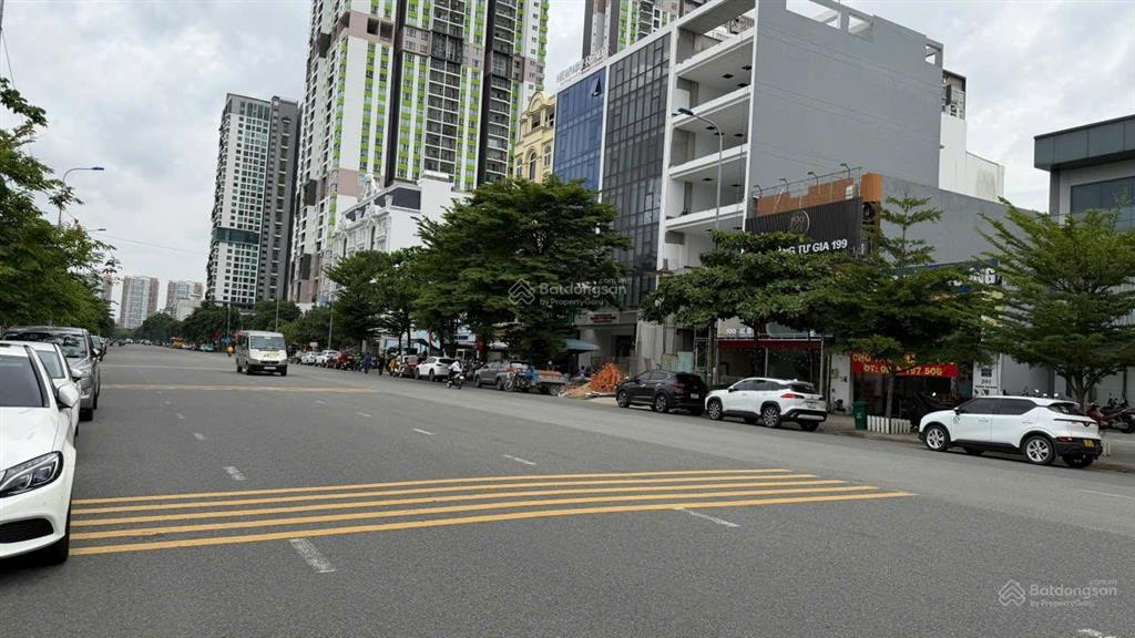Bán nhà mt trương văn bang, 14x21.5, 300m2, 1 hầm, 5 tầng, 180 tỷ