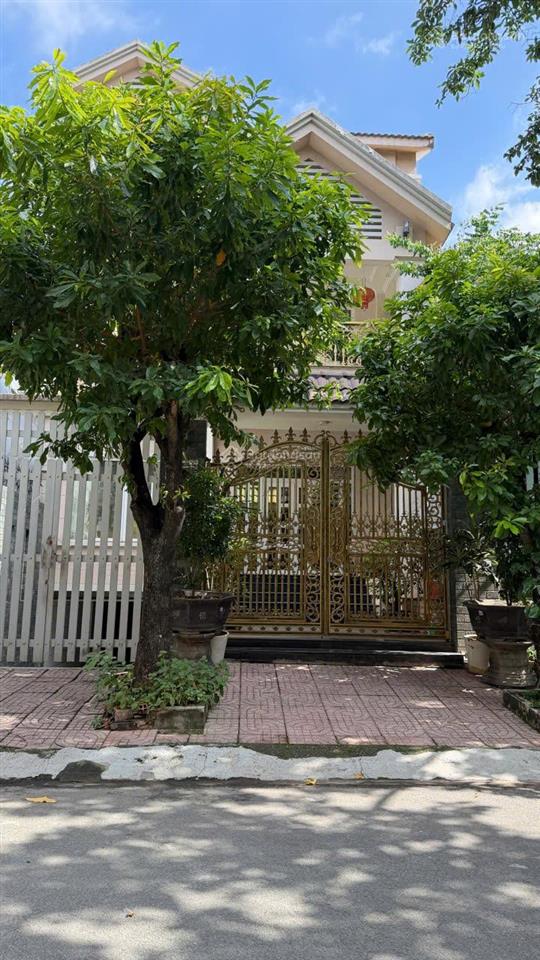 Bán nhà đường nguyễn hoàng, 10x20, 1 hầm, 2 lầu, gần công viên thanh niên, 54 tỷ