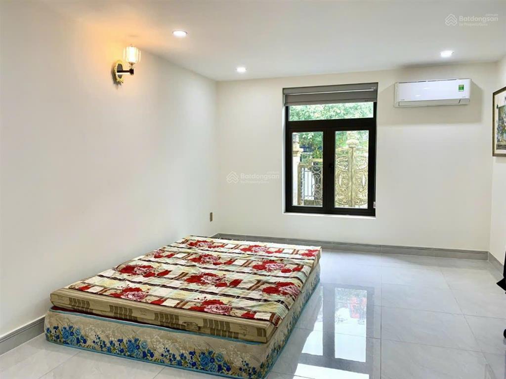 Bán nhà đường nguyễn hoàng, 10x20, 1 hầm, 2 lầu, gần công viên thanh niên, 54 tỷ