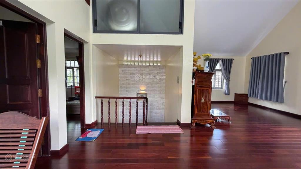 Bán nhà 2mt dương văn an, 12x20, 227m2, 1 hầm, 3 tầng, 4pn, 80 tỷ