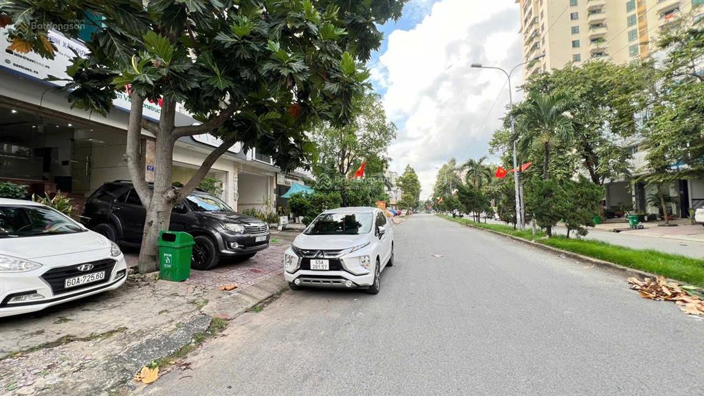 Bán nhà 2mt nguyễn quý cảnh, 12x19, 195m2, 1 hầm, 3 tầng, 77 tỷ