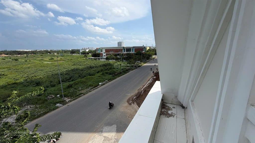 Bán nhà 2mt lâm quang ky, 11x21, 223m2, 2 lầu, st, gần trương văn bang, 62 tỷ