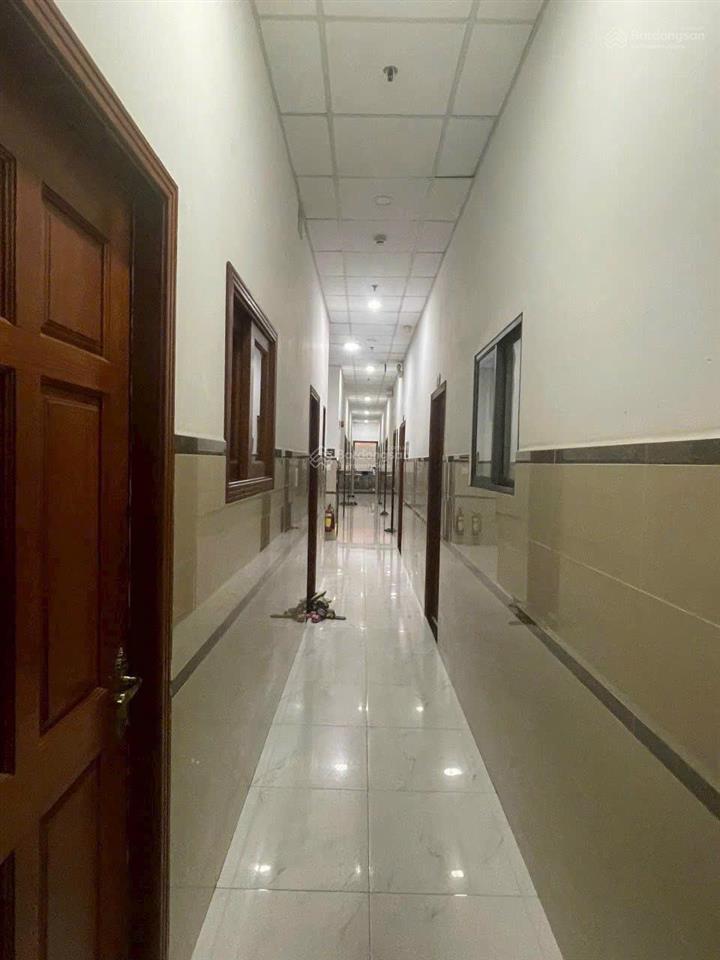 Bán nhà mt thoại ngọc hầu, 10x60, 600m2, 1 hầm, 7 tầng, 90chdv, hđt 500tr/t, 125 tỷ