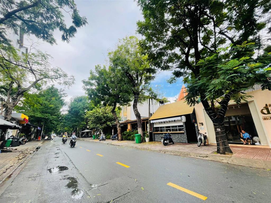 Cho thuê nhà mt xuân thủy, 12x30, nở hậu 16m, 400m2, 2 lầu, 250 triệu/tháng