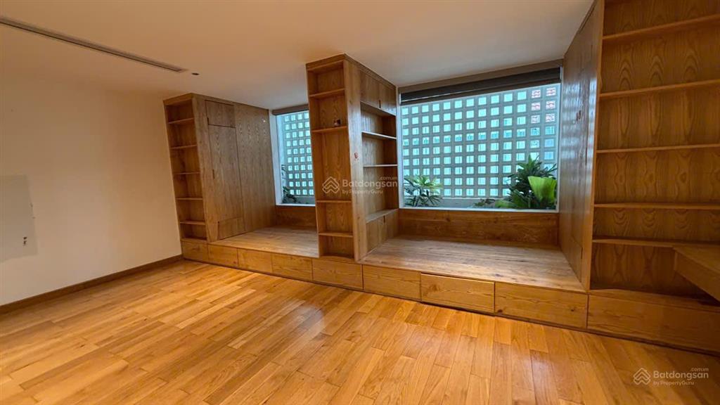 Cho thuê villa nguyễn văn hưởng, 12x25, 2 lầu, st, 5pn, 5wc, nhà đẹp, 130 triệu/tháng