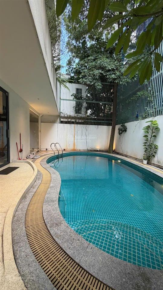 Cho thuê villa nguyễn văn hưởng, 12x25, 2 lầu, st, 5pn, 5wc, nhà đẹp, 130 triệu/tháng