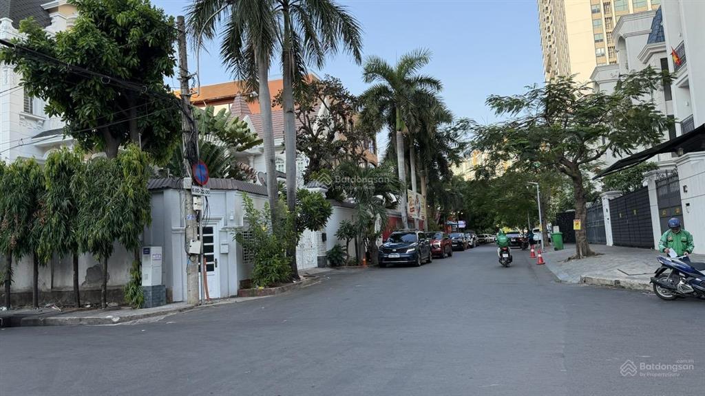 Cho thuê nhà 2mt lê thước, phường thảo điền, quận 2, 12x26, 4 tầng, 180tr/tháng