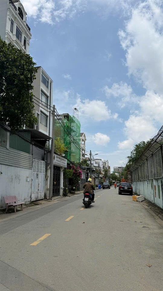 Bán đất 33b đường số 28, lê văn thịnh, 8x28, 221m2, 22.5 tỷ