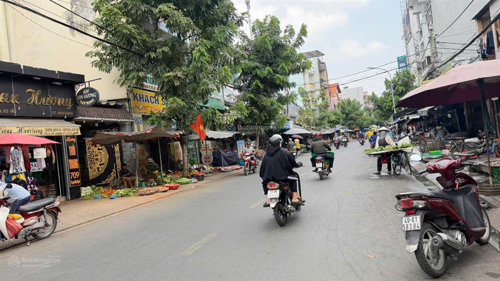 Bán nhà mt 8 phan huy ích, 34x80, 2057m2, đất trống, giá bán 220 tỷ