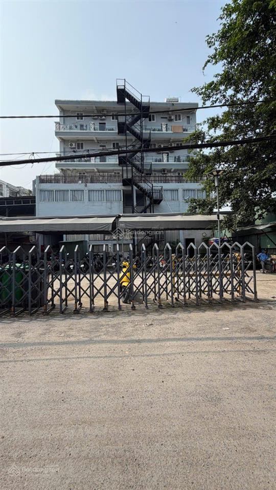 Bán chdv nguyễn xí, 20x50m, 839m2, 6 tầng, 82 phòng, hđt 400tr/tháng, 65 tỷ