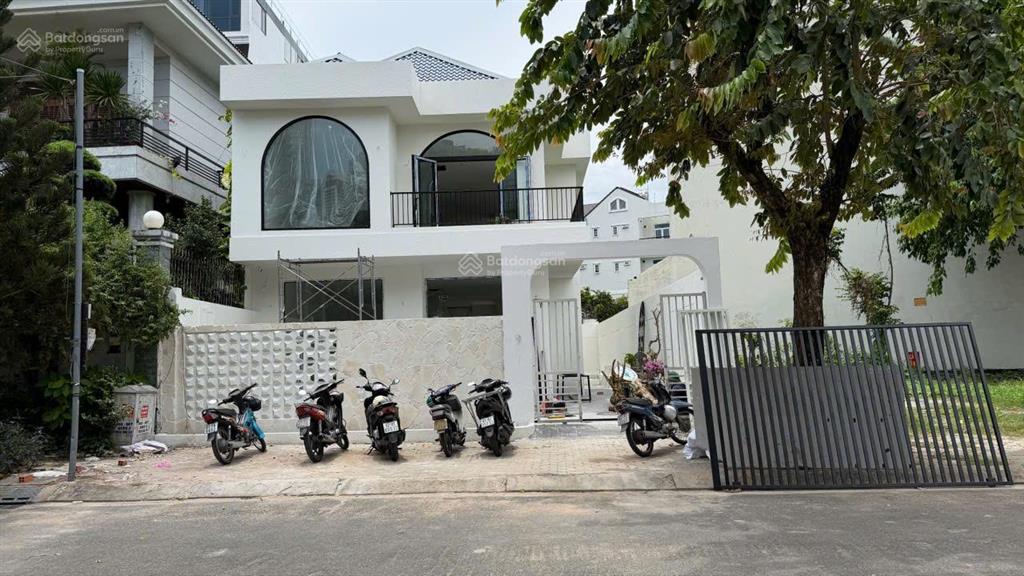 Bán nhà trần não, view trực diện sông sài gòn, 10x20m, 1 lầu, đối diện landmark81, 80 tỷ