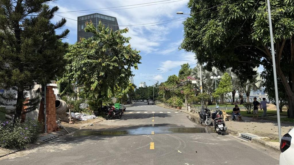 Bán nhà trần não, view trực diện sông sài gòn, 10x20m, 1 lầu, đối diện landmark81, 80 tỷ
