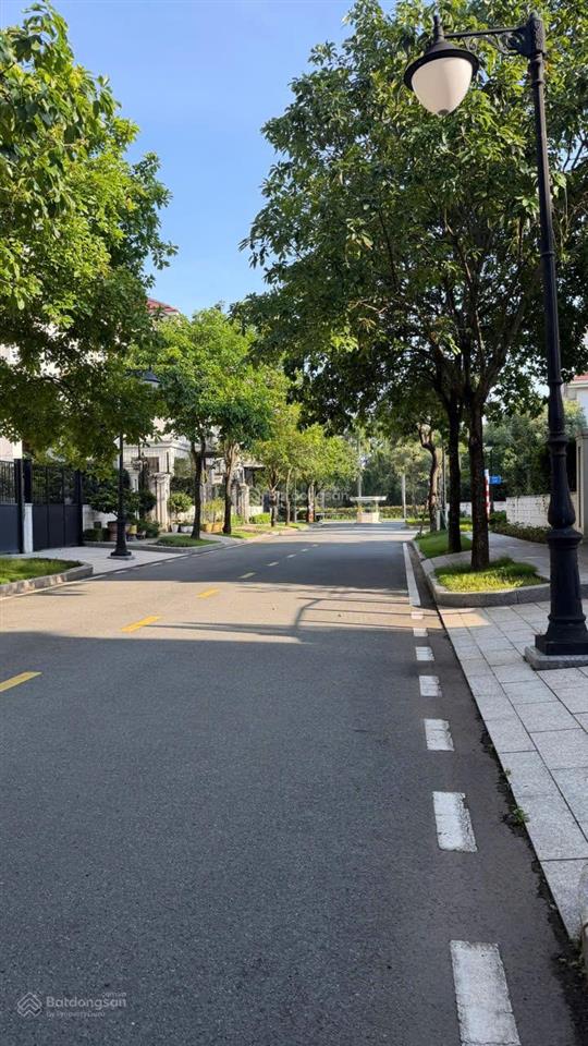 Bán biệt thự sala, nguyễn cơ thạch, 17.5x18.5, 322m2, 1 hầm, 3 tầng, 280 tỷ