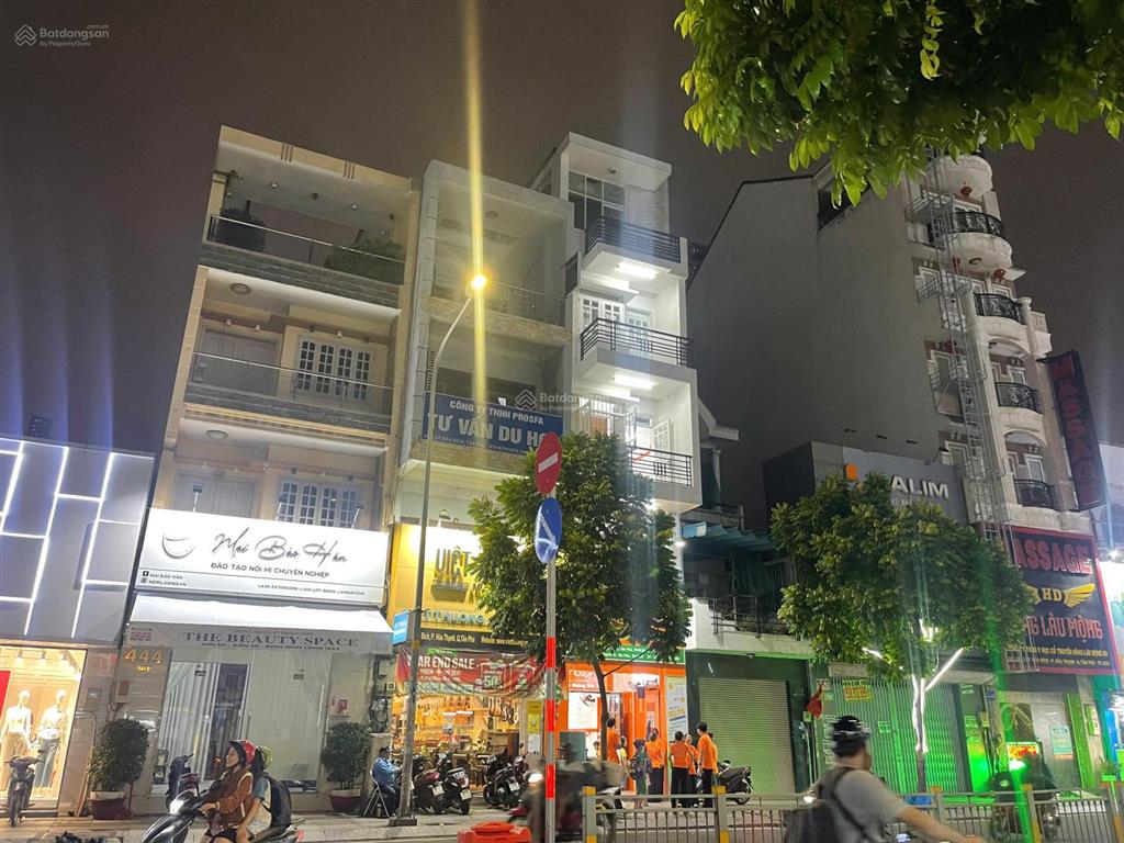 Bán nhà mt lũy bán bích, 5x32, 158m2, 5 tầng, gần ngã tư thoại ngọc hầu, 30 tỷ