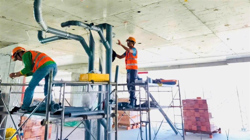 Kẹt tiền bán gấp căn hộ 3pn 76m2 giá cực tốt 2.3** tỷ  0933 443 ***