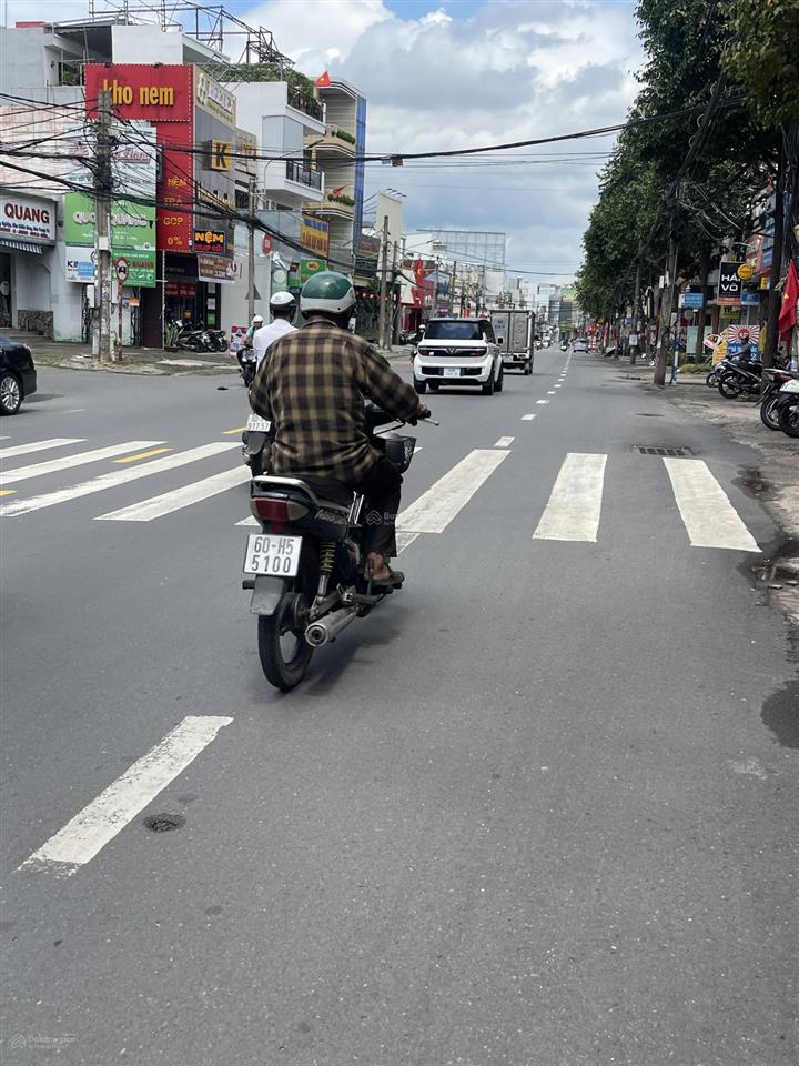 Chính chủ cần bán nhà mặt tiền phạm văn thuận gần chợ tân mai dt 6x30 giá tốt 14,8 tỷ