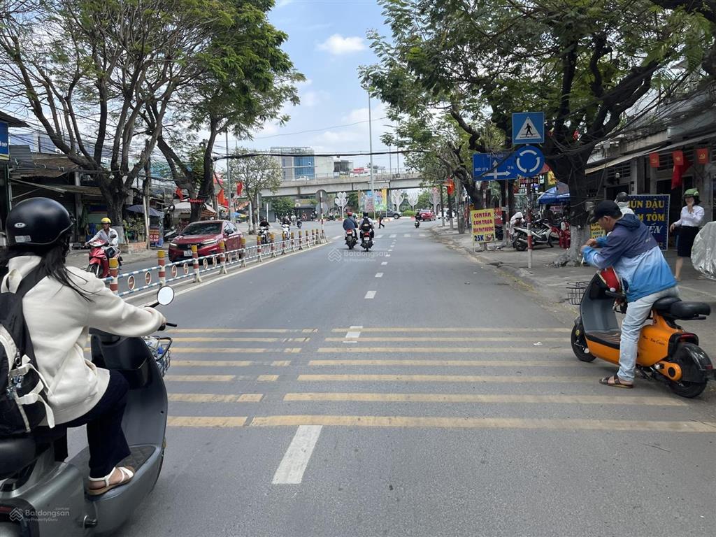 Chính chủ cần bán nhà mặt tiền huỳnh văn nghệ cách ngã tư cầu mới vài trăm mét giá chỉ 6 tỷ