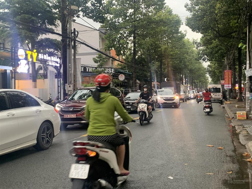 Chính chủ cần bán nhà 2 mặt tiền kinh doanh đường trương định gần ngã tư vincom diện tích 5x20
