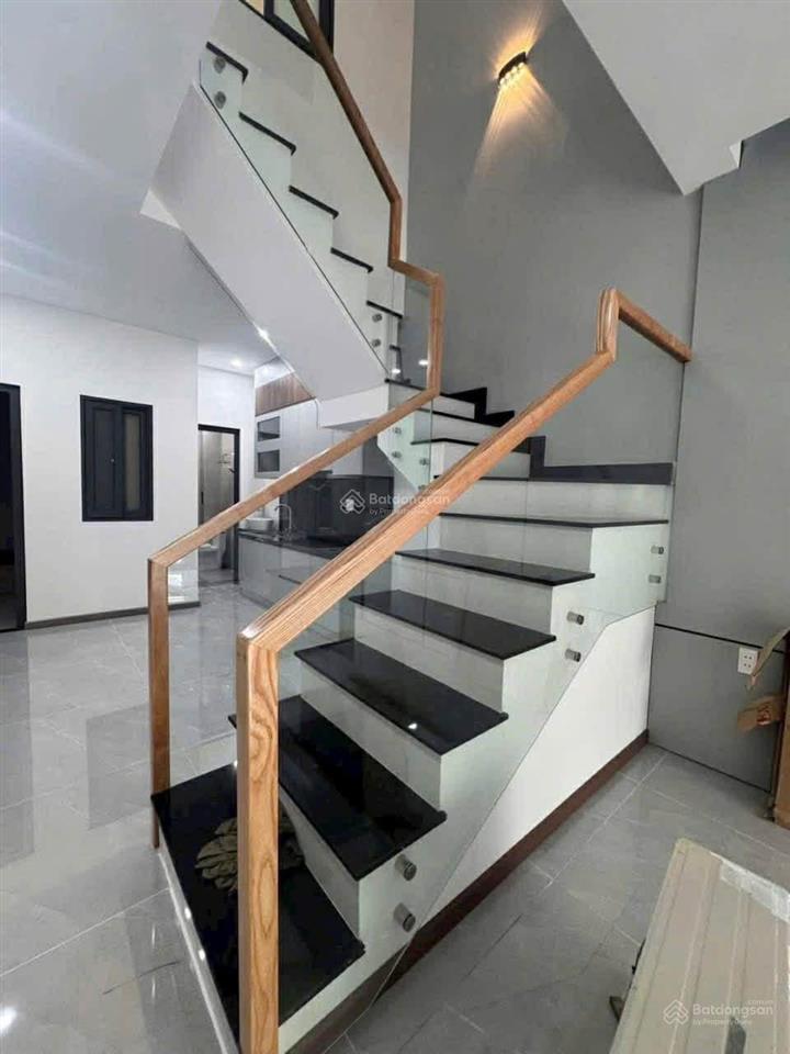 Chính chủ cần bán nhà mặt tiền nguyễn thành phương sát bên chợ hà huy giáp p. thống nhất giá 5 tỷ