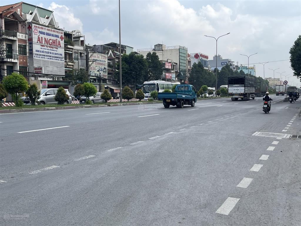 Chính chủ cần bán nhà xưởng góc 2 mặt tiền đường quốc lộ 51 gần bệnh viện shinmak biên hoà