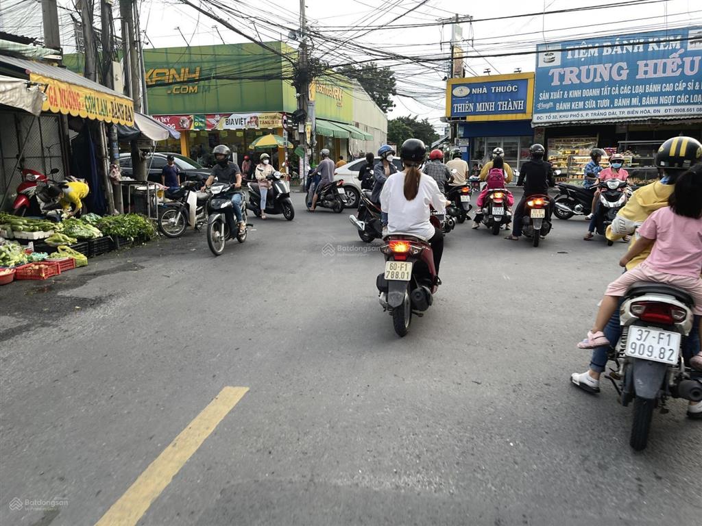 Chính chủ cần bán nhà 2 mặt tiền gần ngã tư chợ phú thọ đường nguyễn khuyến p.trảng dài dt 528m2