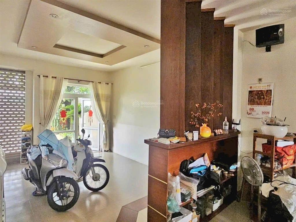 Bán nhà 1 trệt 2 lầu và sân thượng mặt tiền nguyễn thành phương gần d2d võ thị sáu giá chỉ 8,2 tỷ