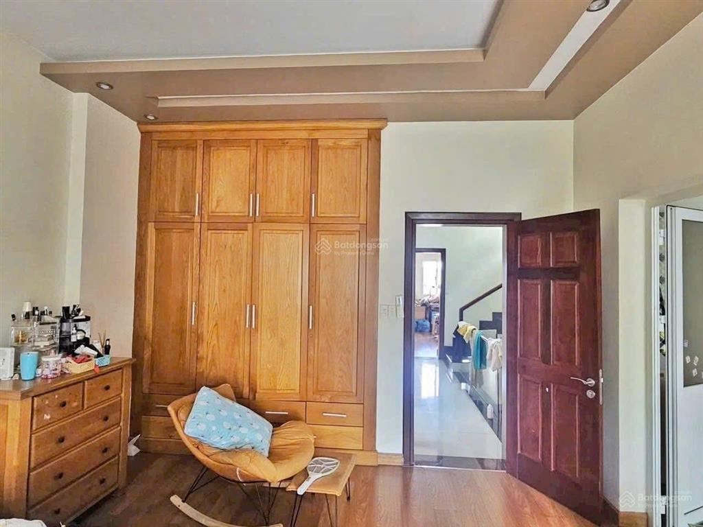 Bán nhà 1 trệt 2 lầu và sân thượng mặt tiền nguyễn thành phương gần d2d võ thị sáu giá chỉ 8,2 tỷ