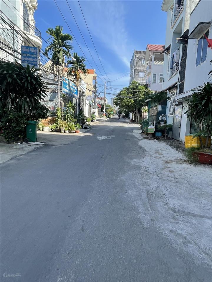 Chính chủ cần bán gấp nhà 1 trệt 1 lầu gần đồng khởi, gần chợ lý văn sâm, đường 8m, dt 9,5x40