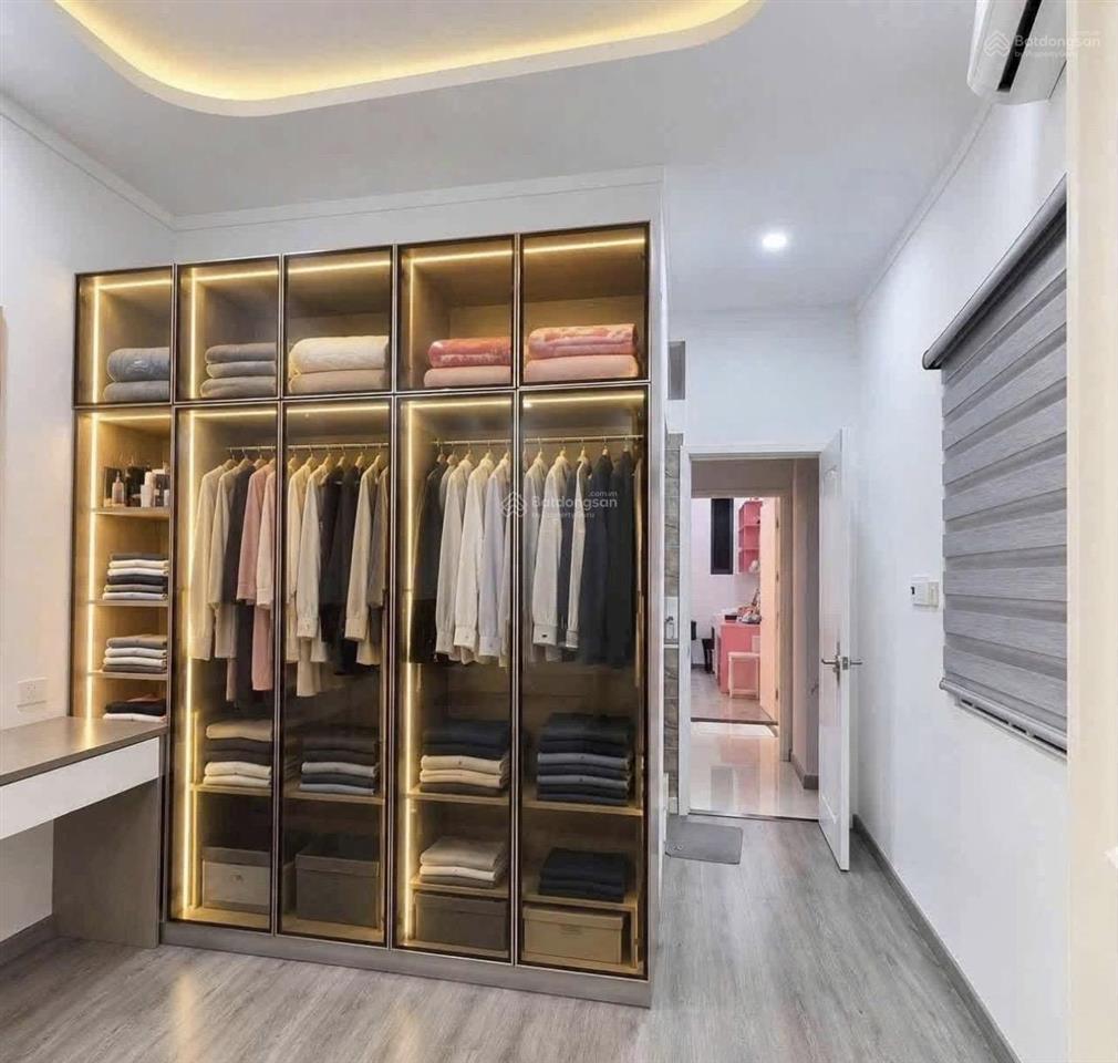 Chính chủ cần bán nhà 1 trệt 2 lầu mặt tiền phạm văn thuận gần vincom giá chỉ 7 tỷ 600tr