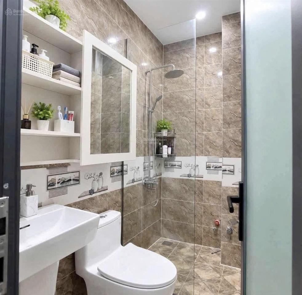 Chính chủ cần bán nhà 1 trệt 2 lầu mặt tiền phạm văn thuận gần vincom giá chỉ 7 tỷ 600tr